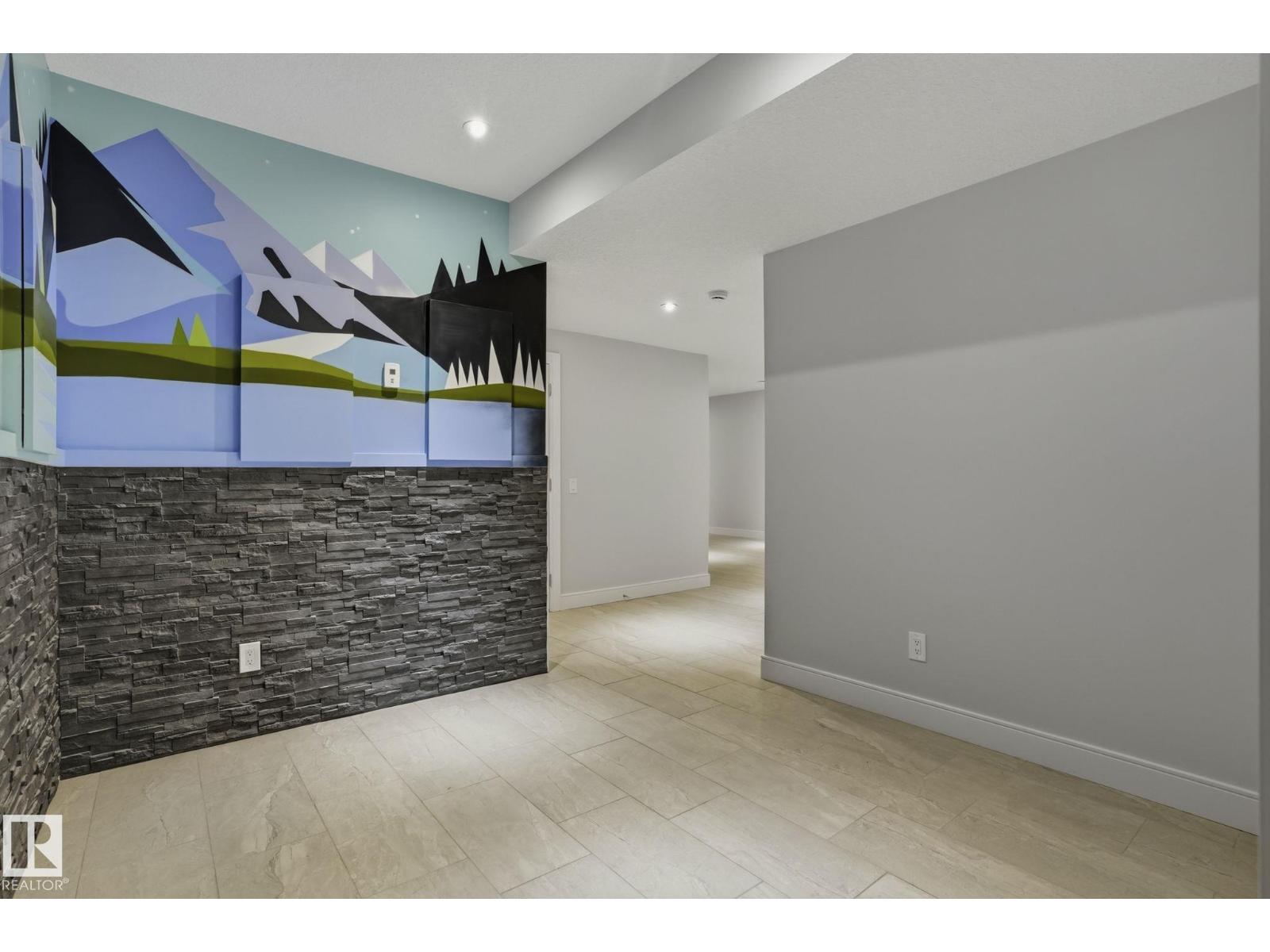 926 HOLLINGSWORTH BN NW - 55