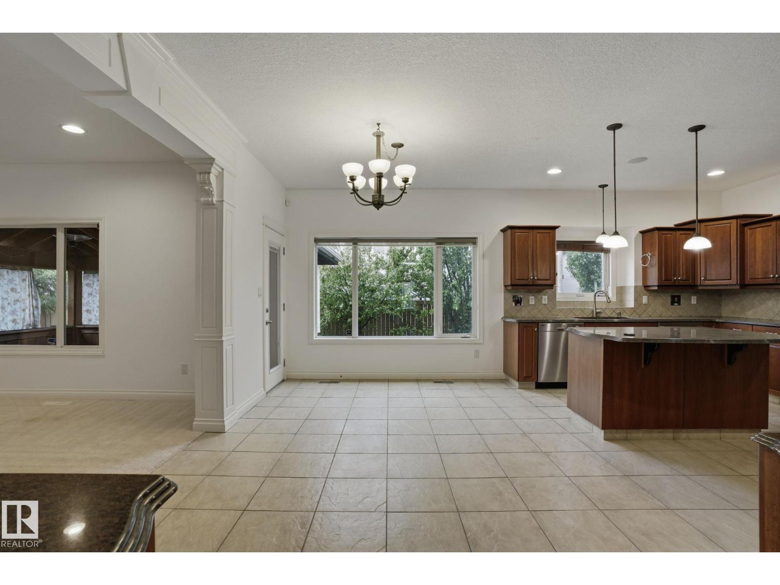926 HOLLINGSWORTH BN NW - 4