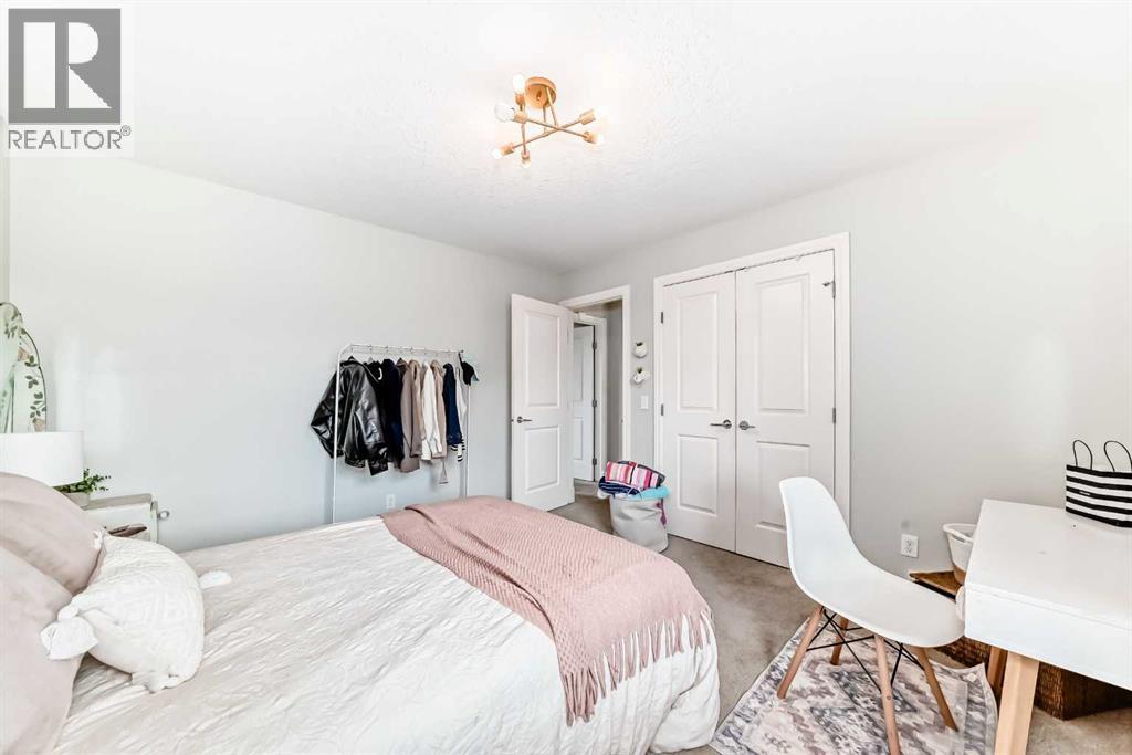 136 STONEMERE Close — photo 30