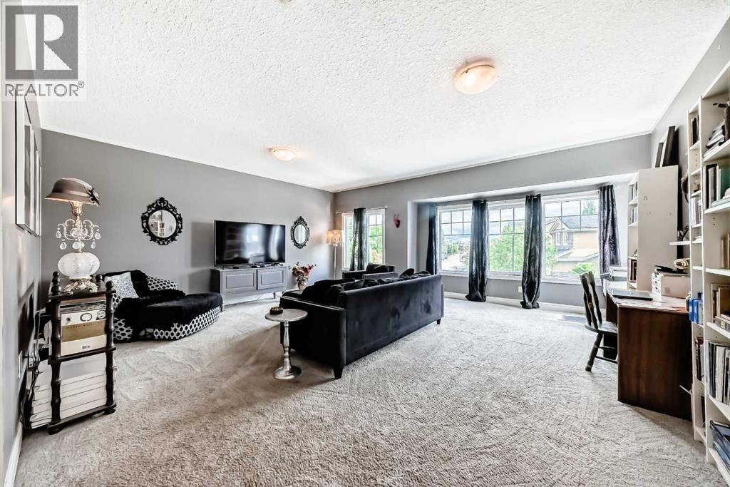 136 STONEMERE Close — photo 34