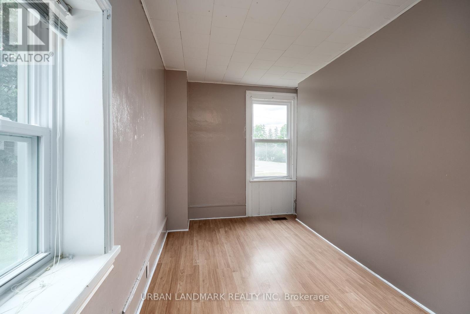 136 ST LAWRENCE STREET - Image 11