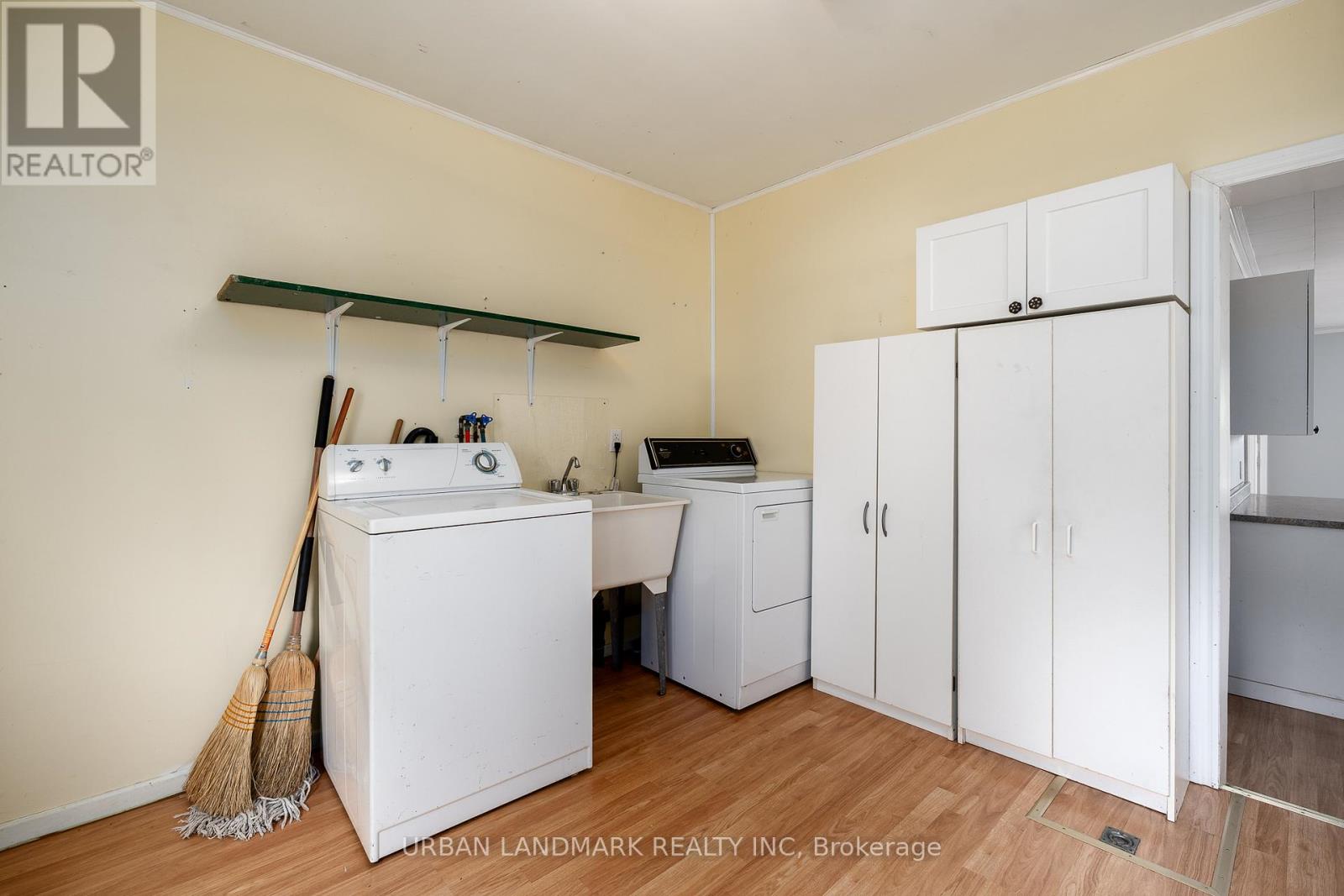 136 ST LAWRENCE STREET - Image 13