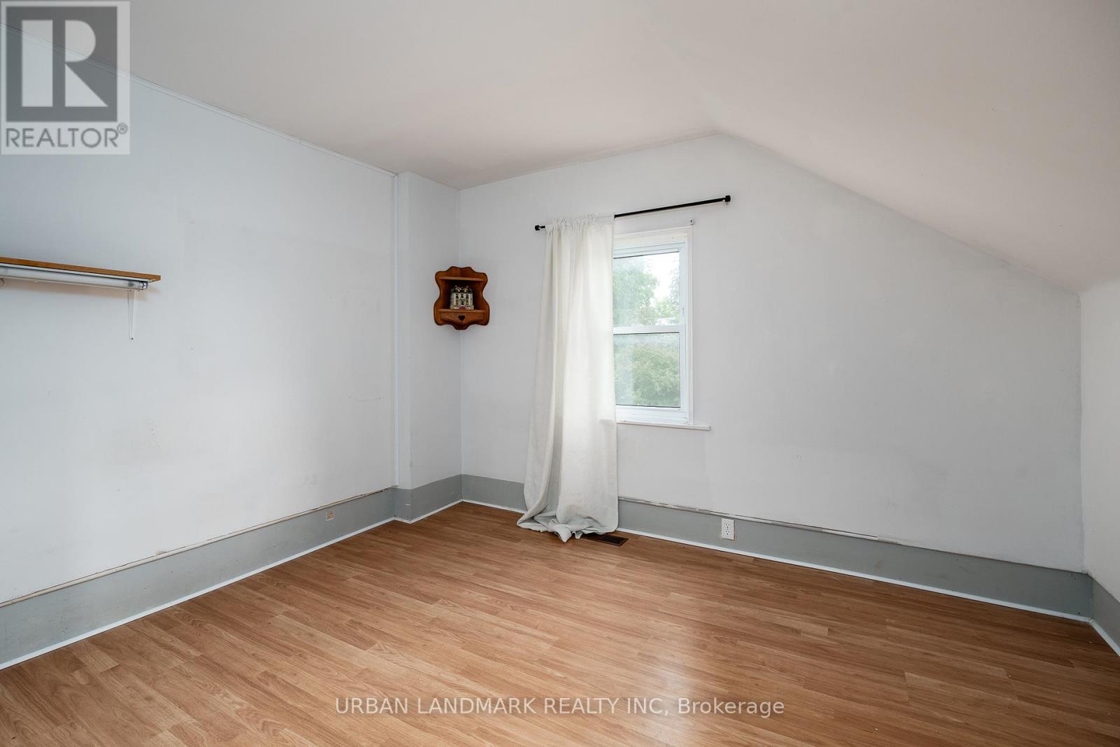 136 ST LAWRENCE STREET - 21