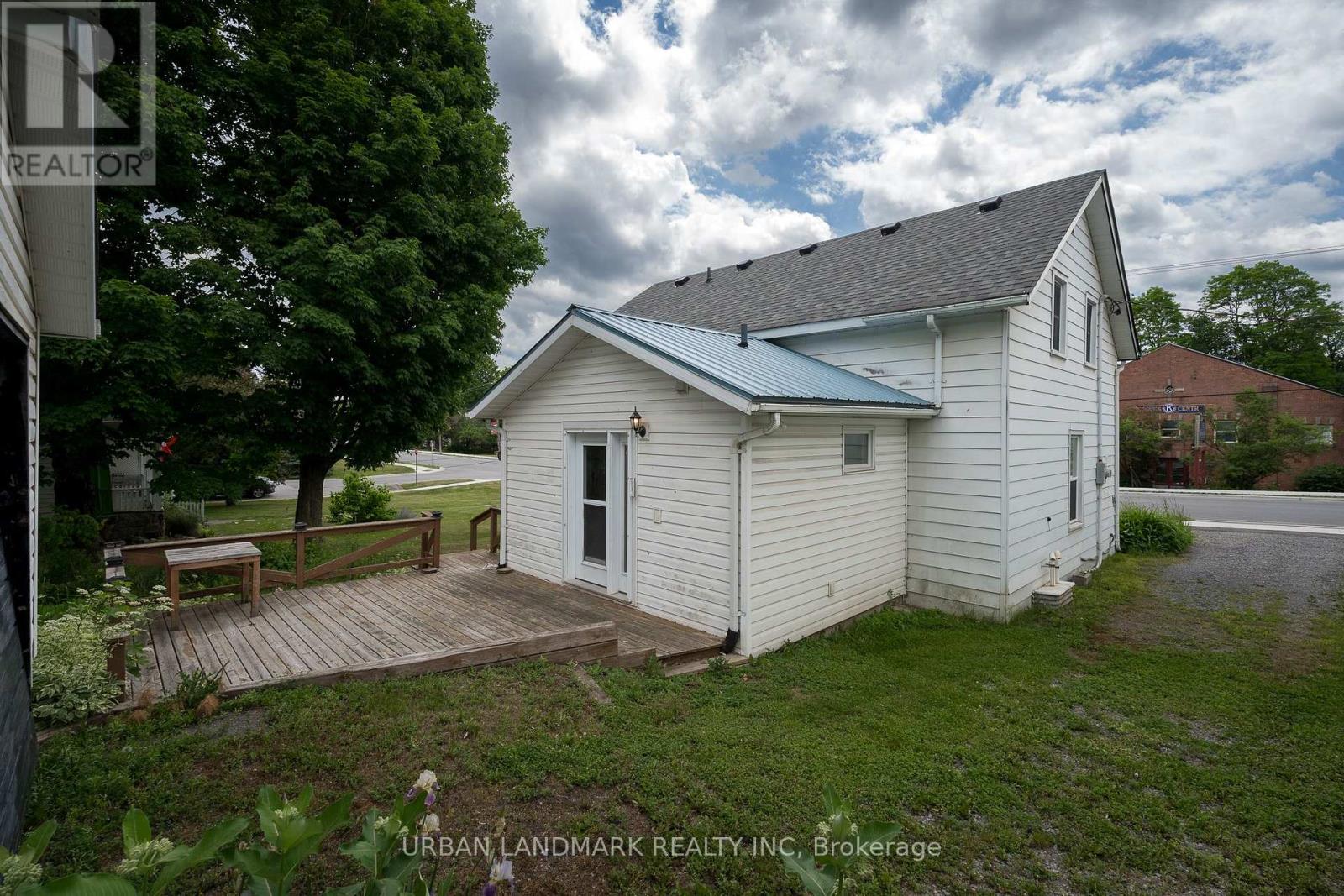 136 ST LAWRENCE STREET - Image 25