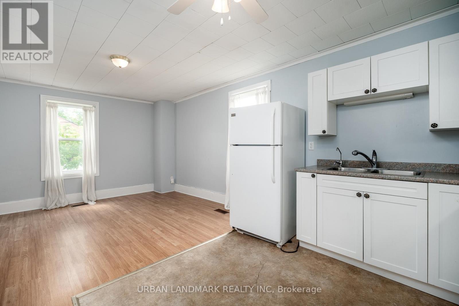 136 ST LAWRENCE STREET - Image 8
