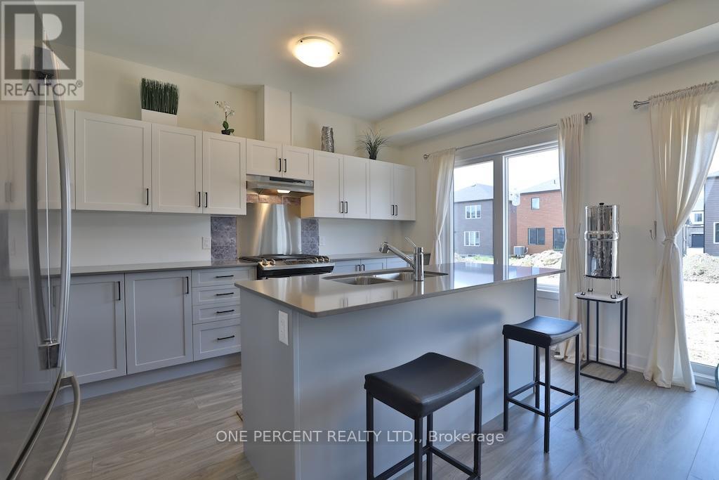 72 DUSENBURY DRIVE - 13
