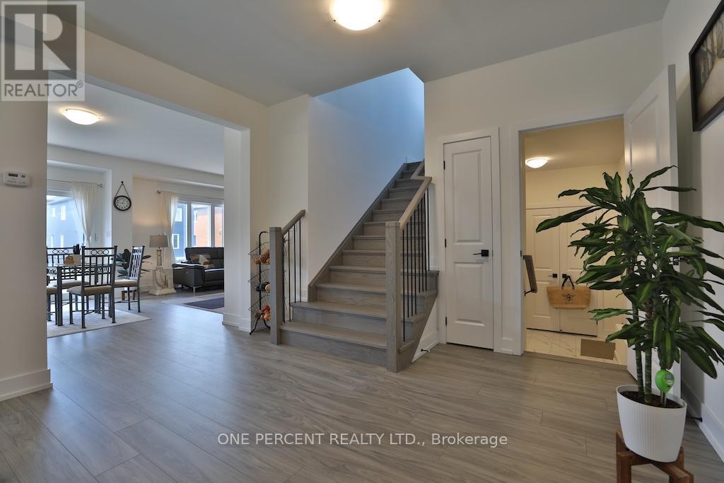 72 DUSENBURY DRIVE - 21