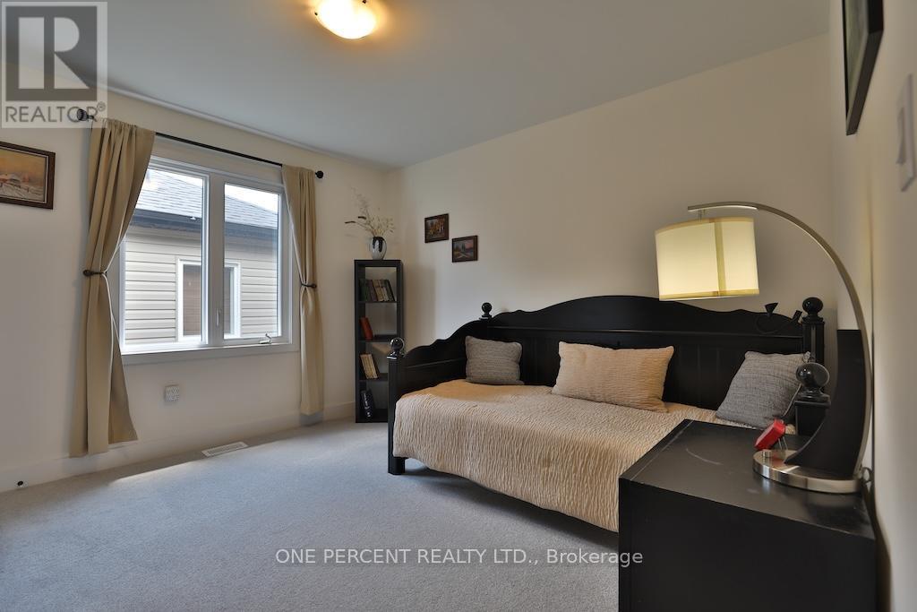 72 DUSENBURY DRIVE - 35