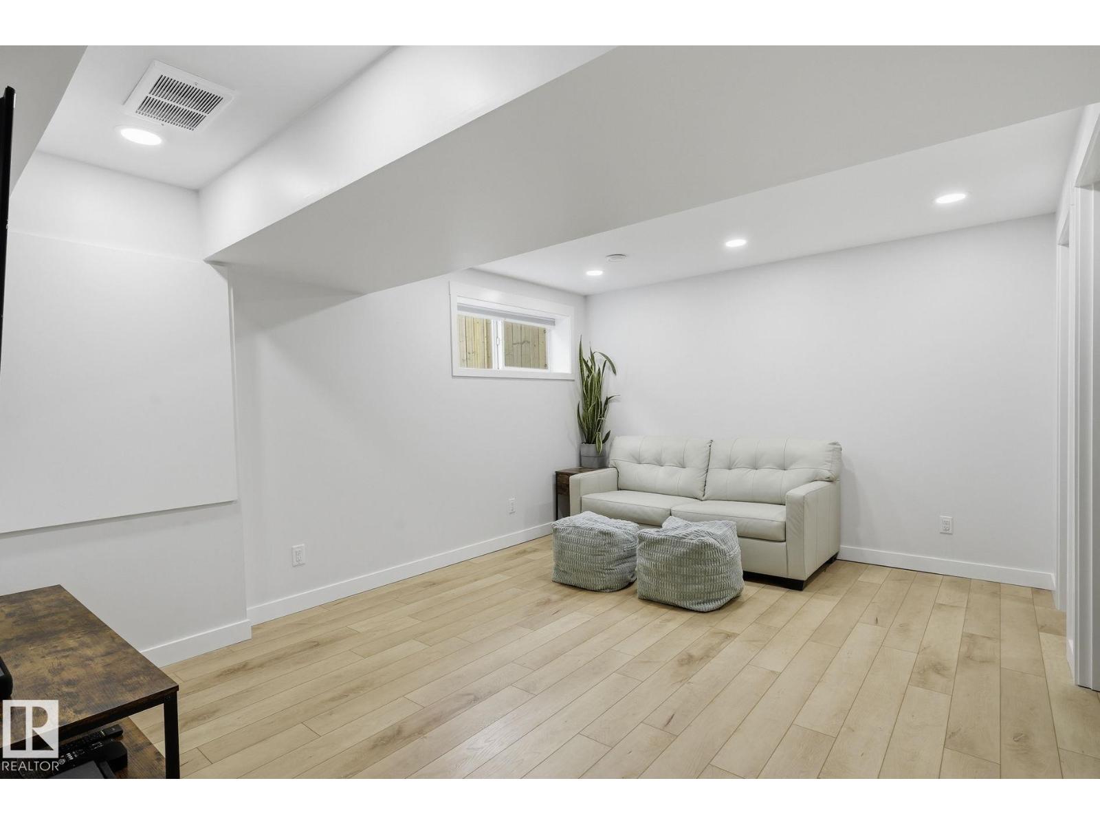 113 Douglas LN — photo 21