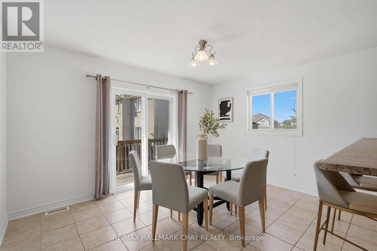 109 SOVEREIGNS GATE - 12