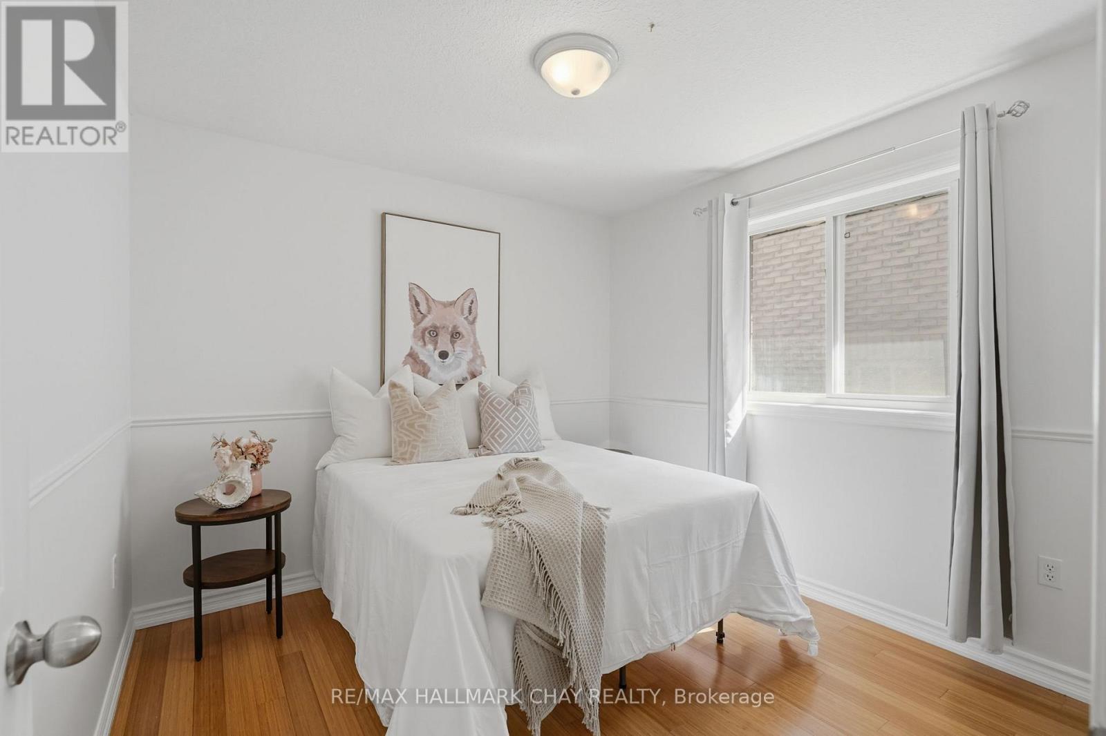 109 SOVEREIGNS GATE - 20