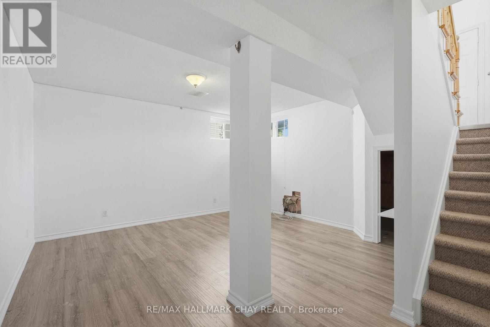 109 SOVEREIGNS GATE - 23
