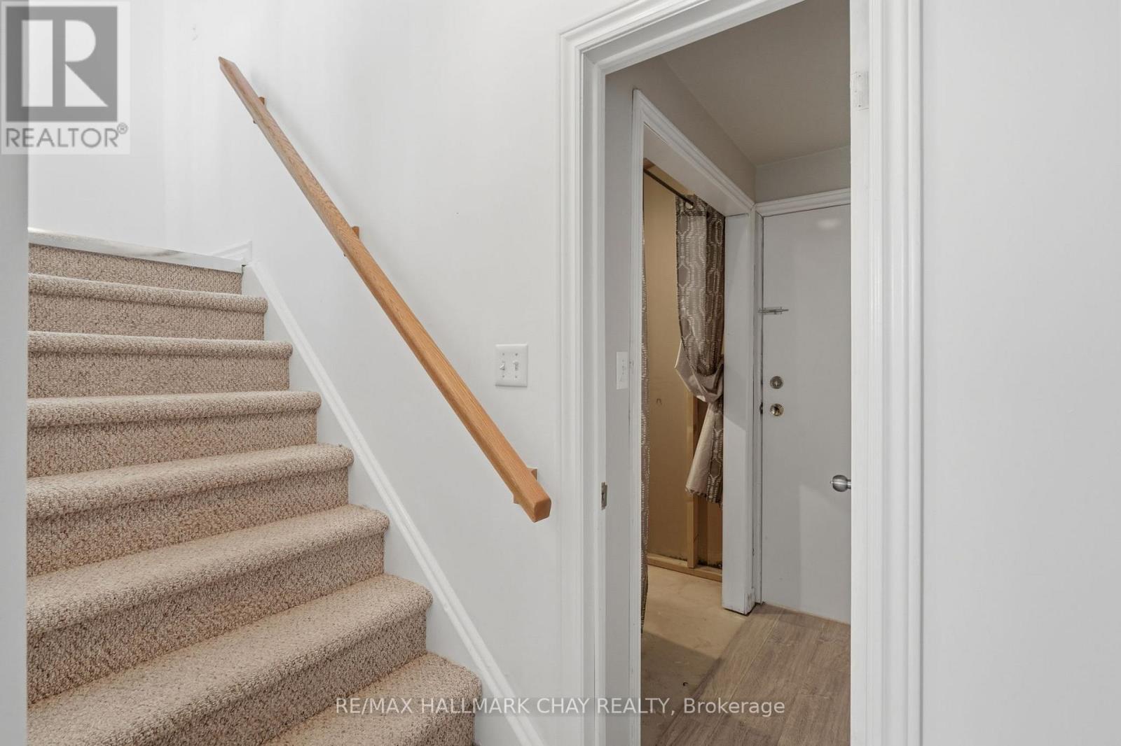 109 SOVEREIGNS GATE - 26