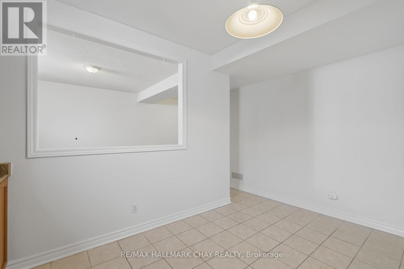 109 SOVEREIGNS GATE - 31