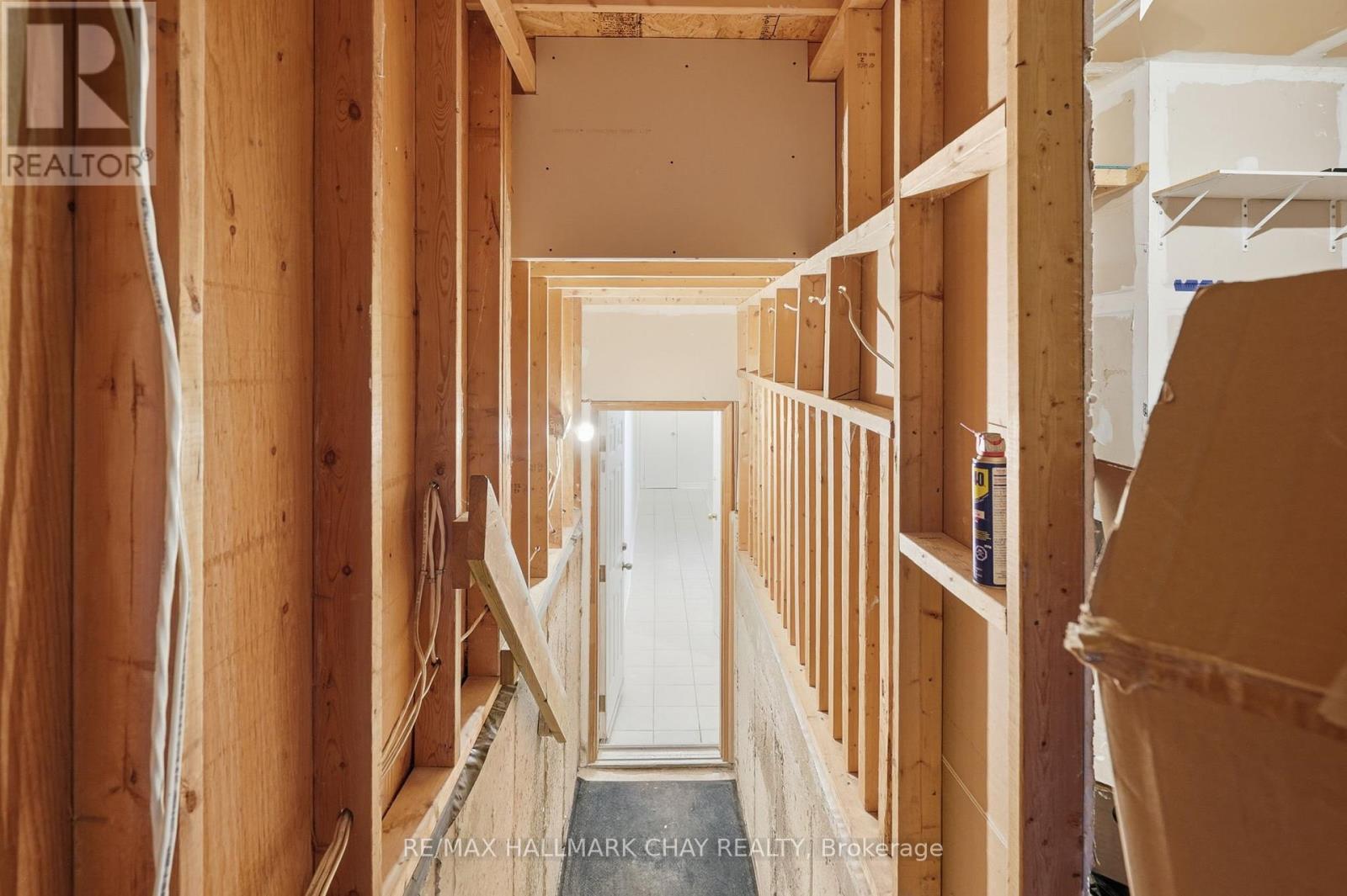 109 SOVEREIGNS GATE - 35