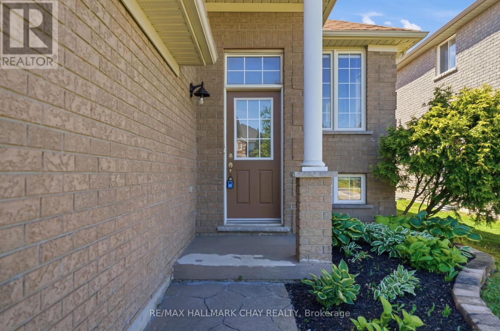109 SOVEREIGNS GATE - 4