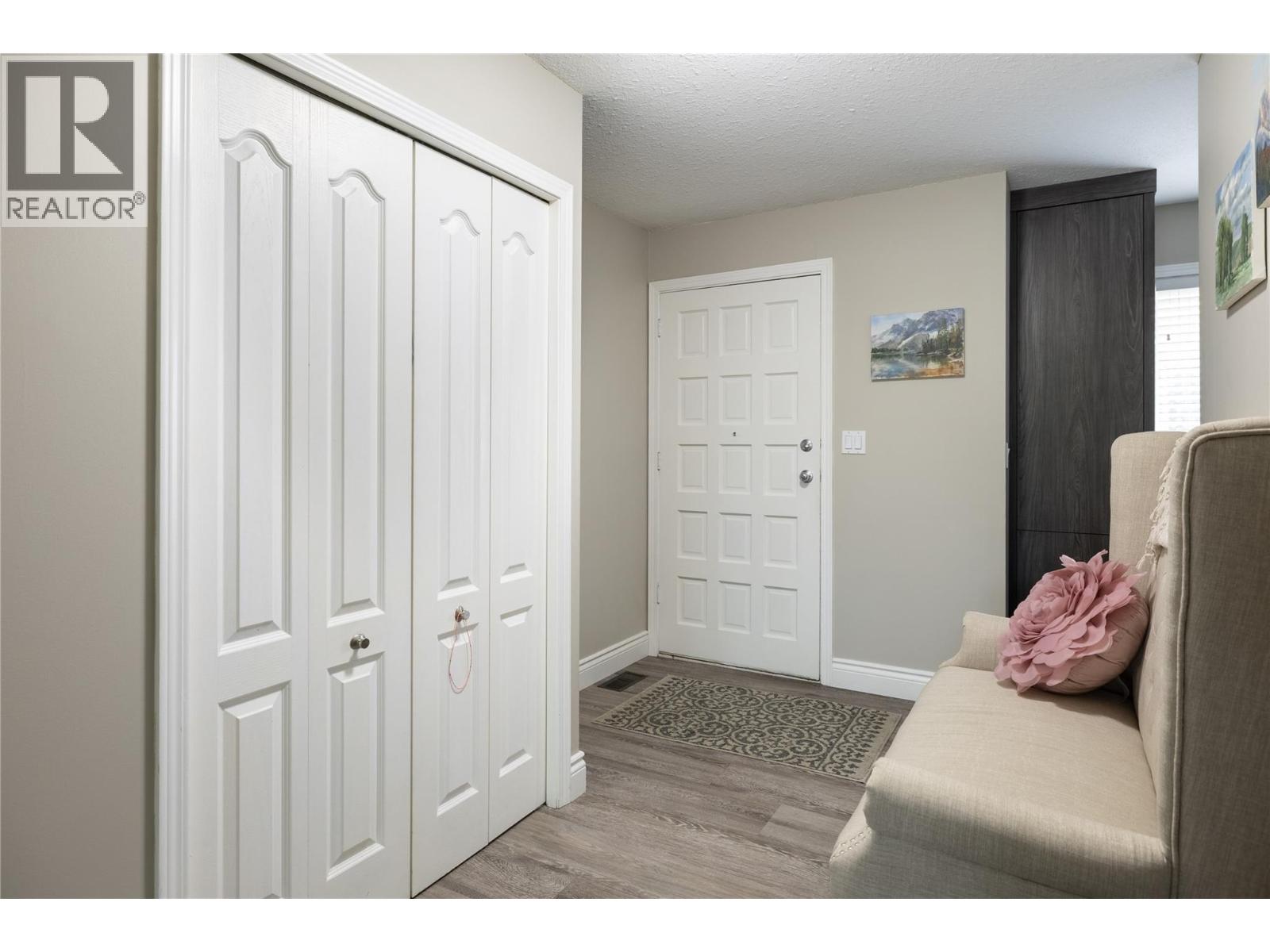 2904 24 Street - 7