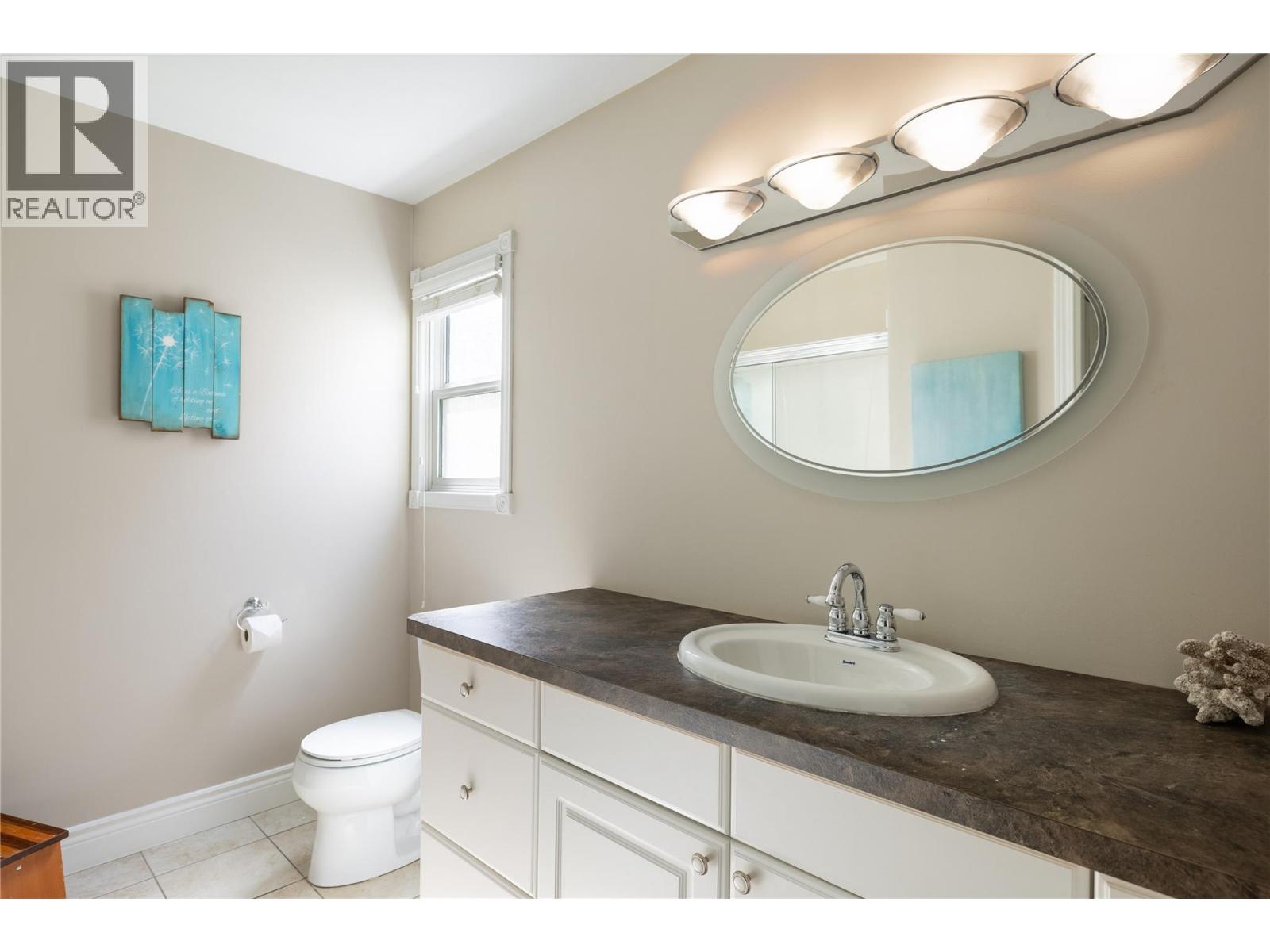 2904 24 Street - 31