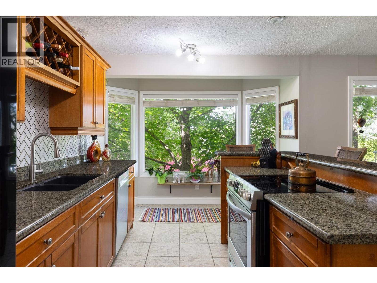 2904 24 Street - 21