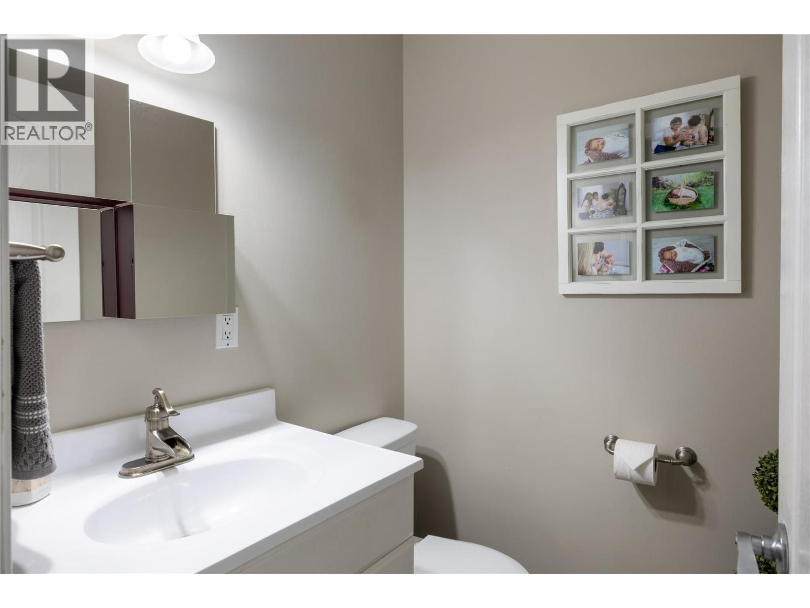 2904 24 Street - 24
