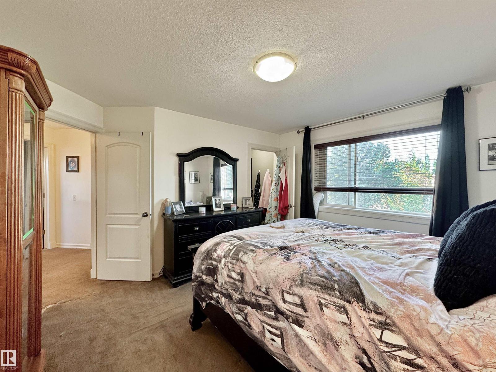 105 GREYSTONE CR - 30