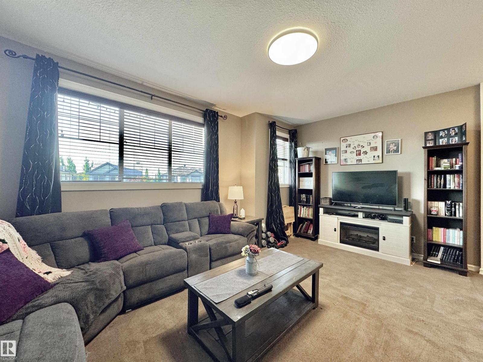 105 GREYSTONE CR - 22