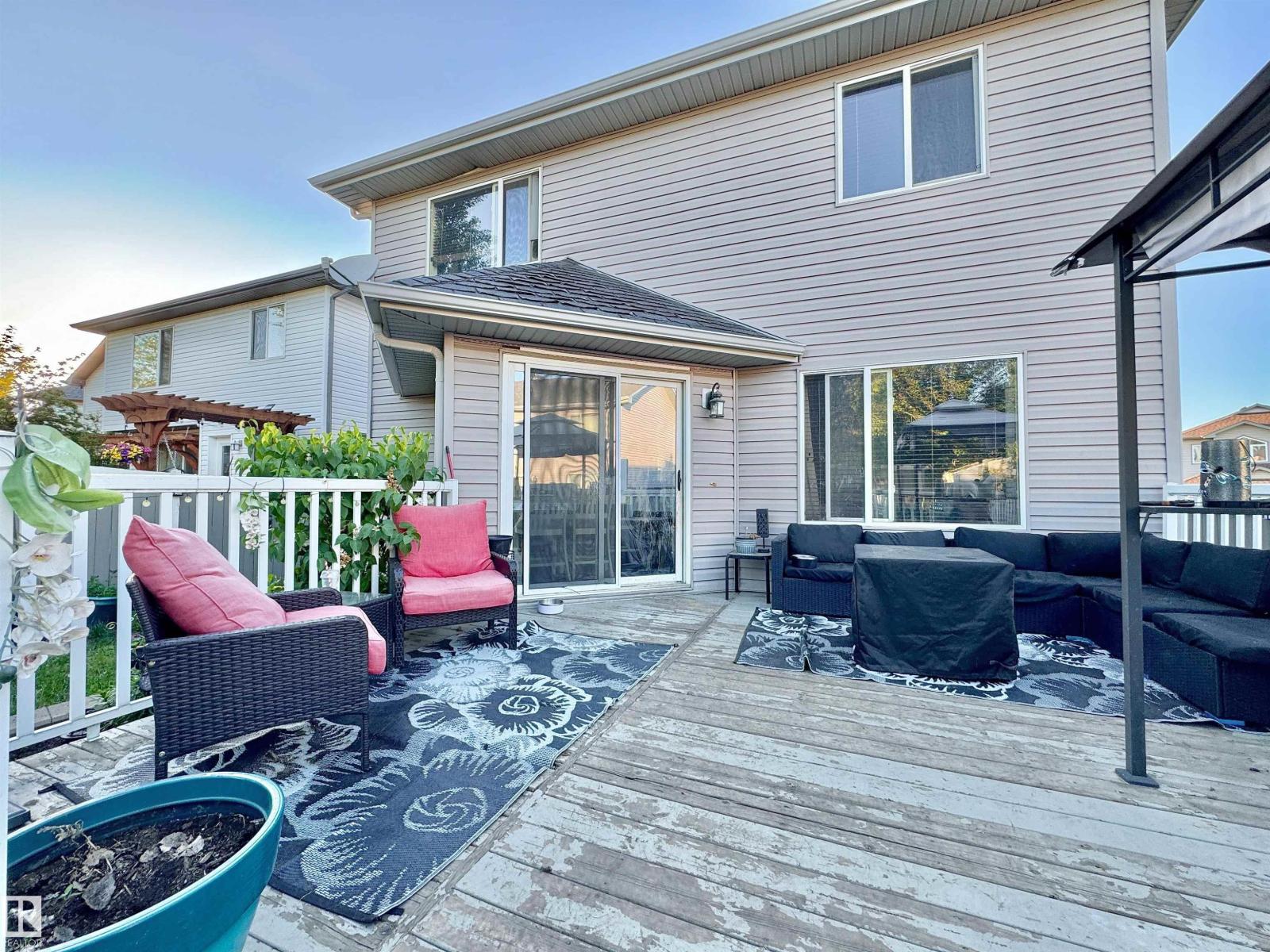 105 GREYSTONE CR - 38