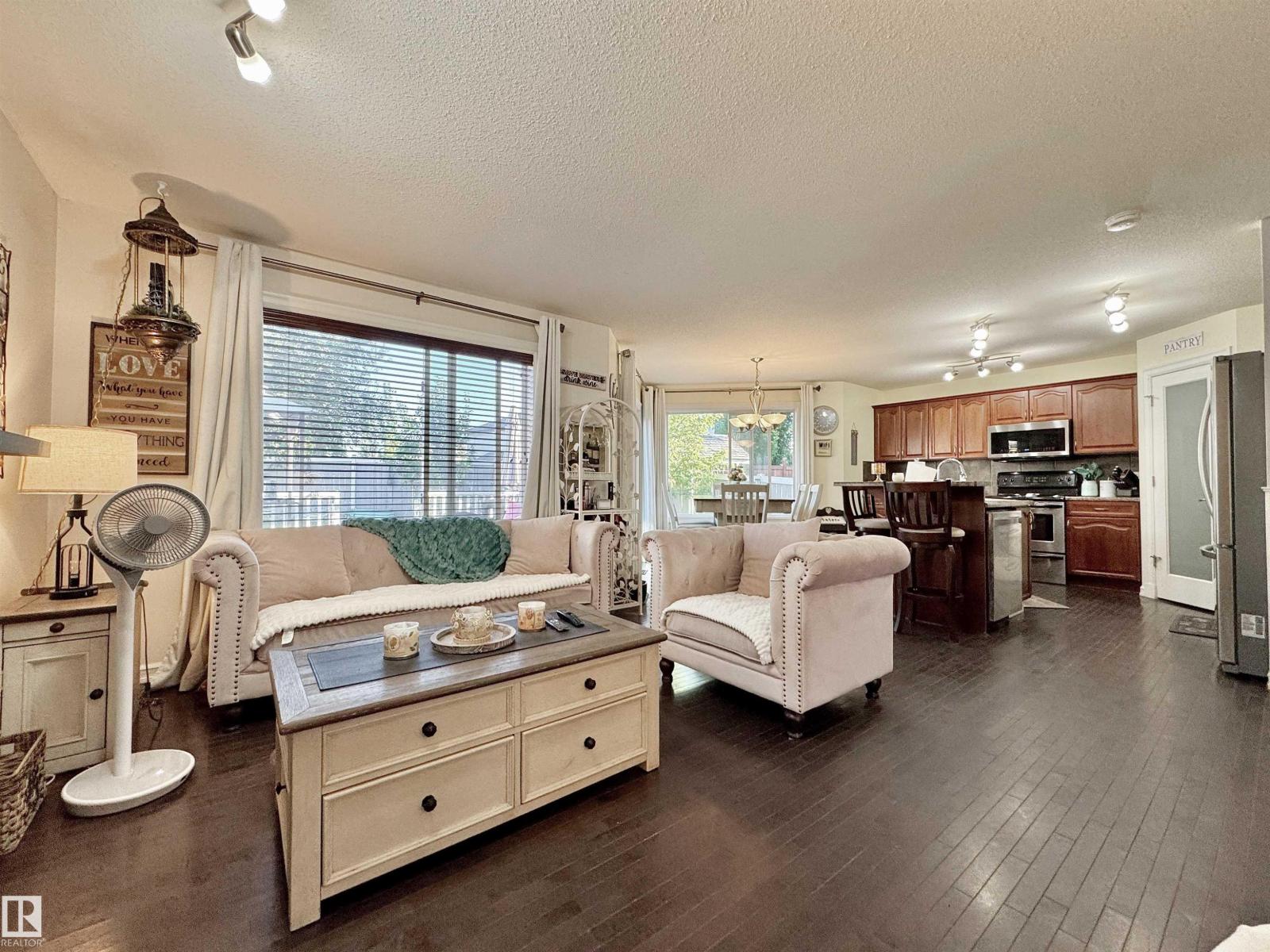 105 GREYSTONE CR - 16