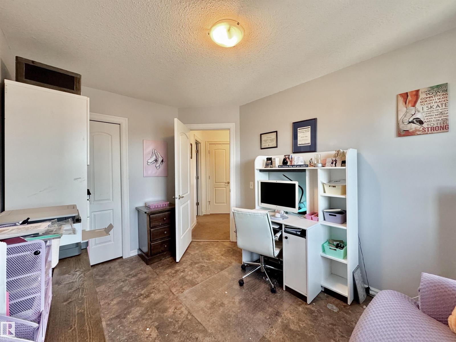 105 GREYSTONE CR - 25