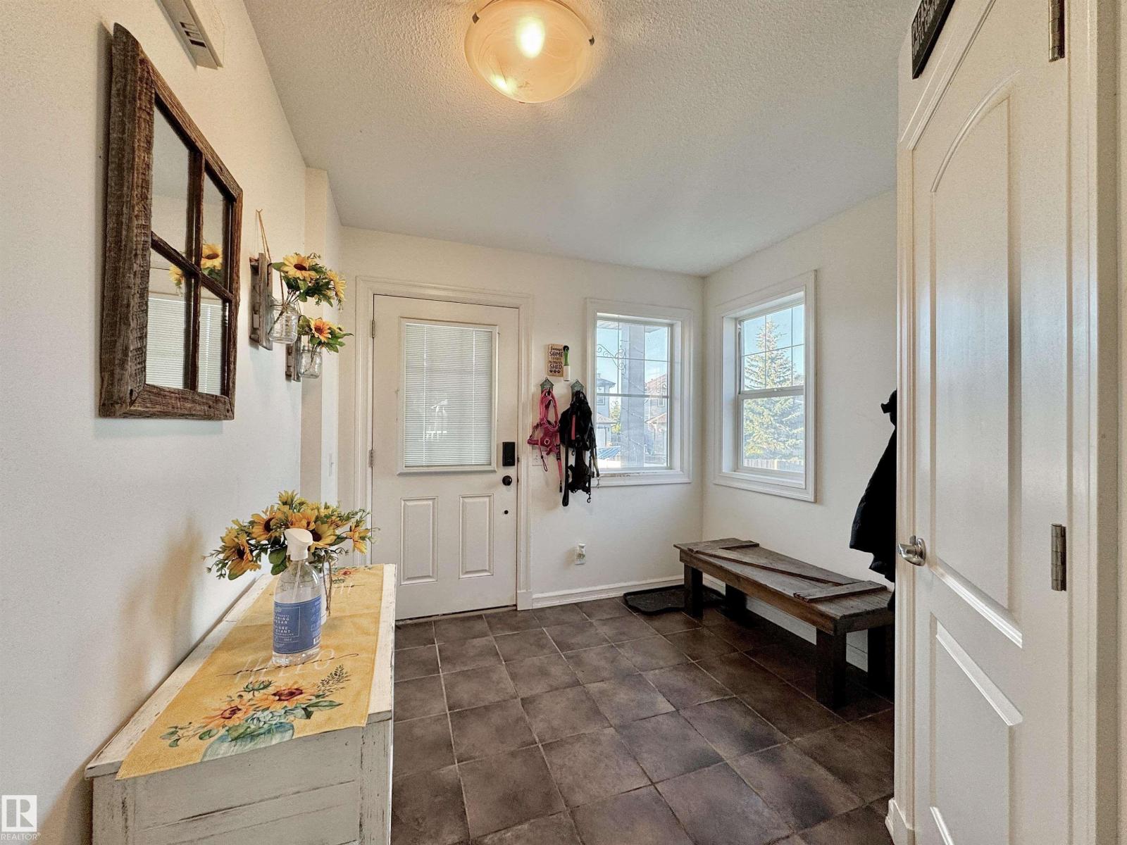 105 GREYSTONE CR - 6