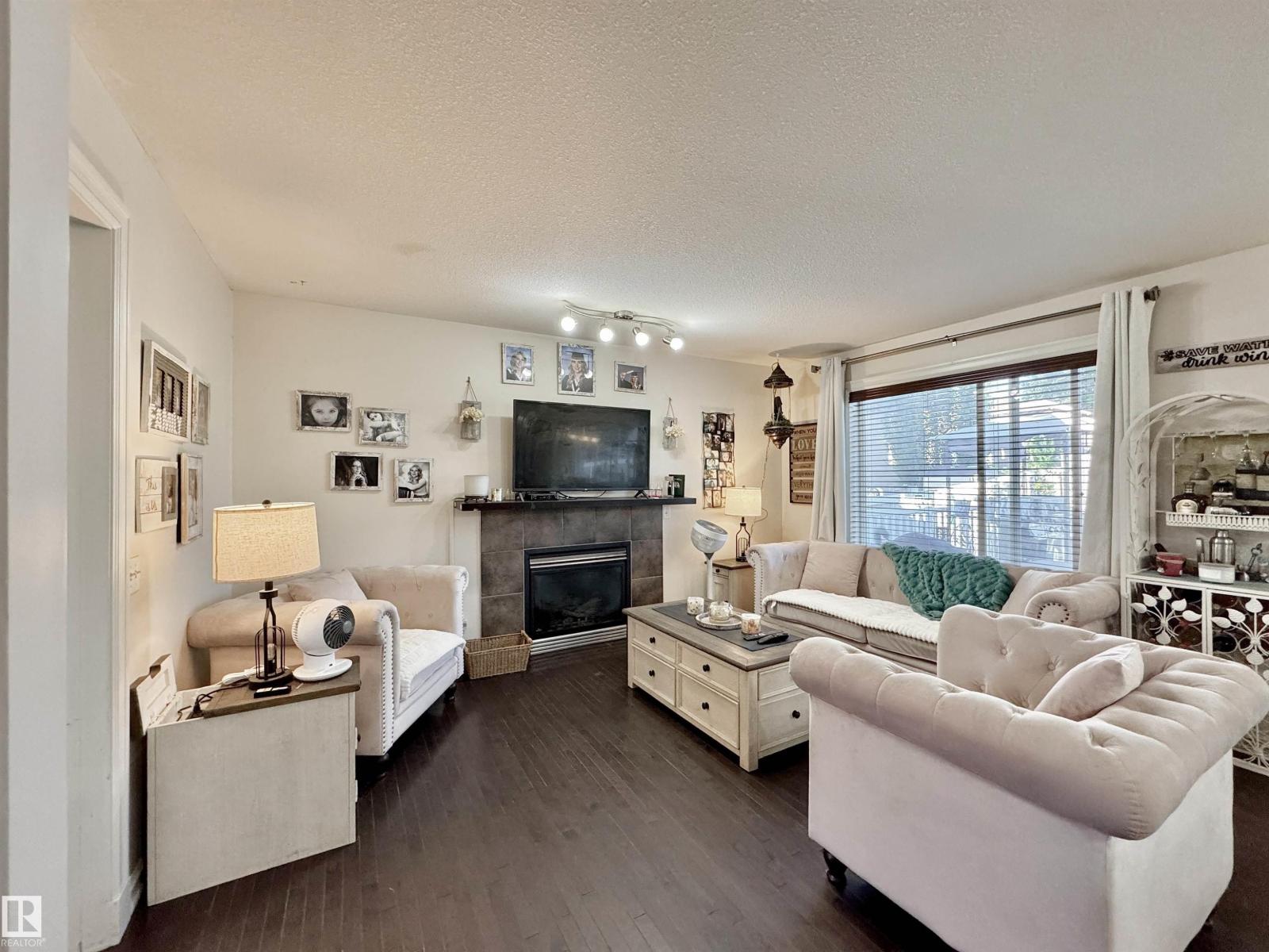 105 GREYSTONE CR - 17
