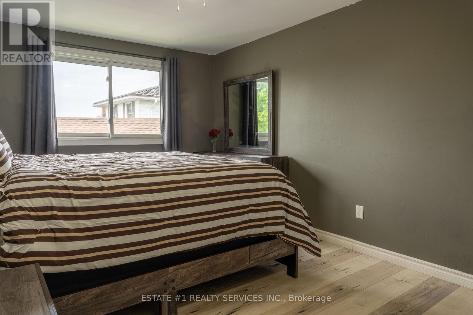43 DYER STREET - 22