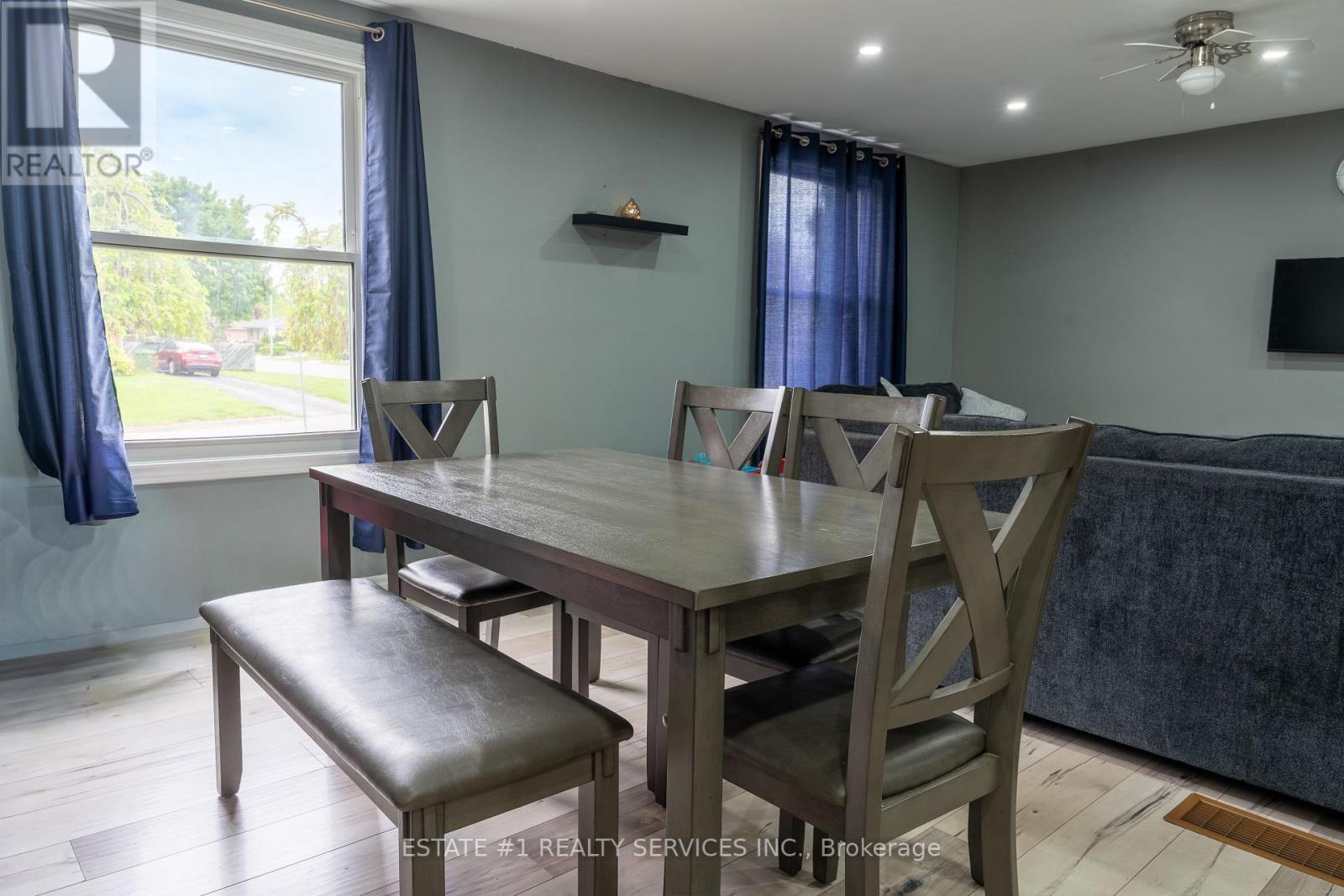 43 DYER STREET - 7