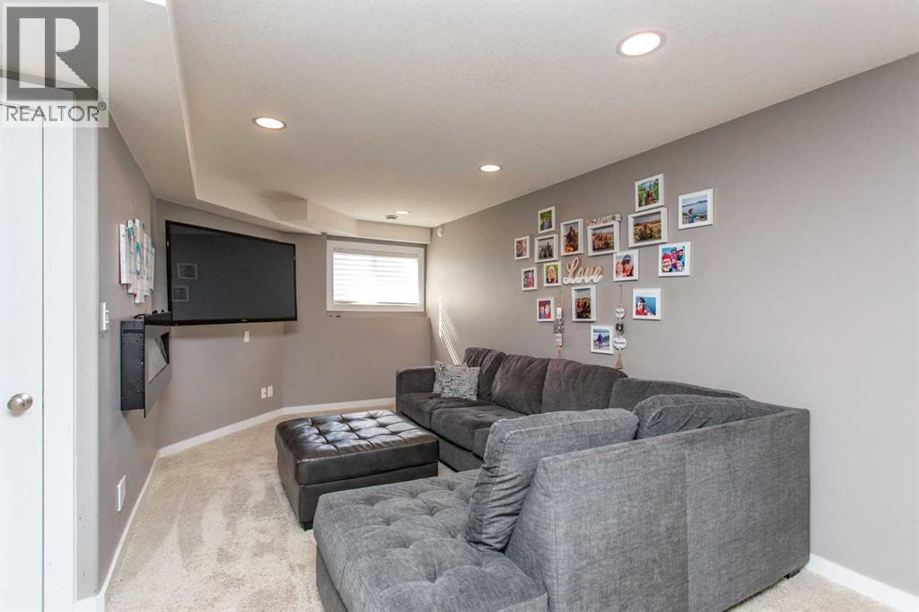 242 Viscount Drive — photo 22