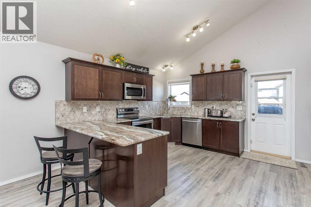 242 Viscount Drive — photo 8