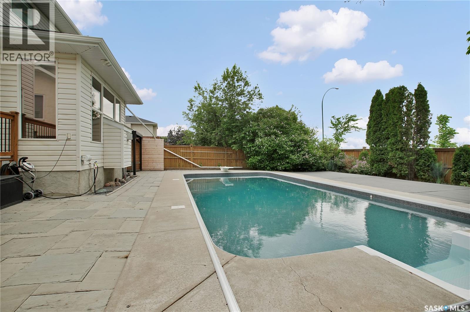 314 BEERLING CRESCENT - photo 3