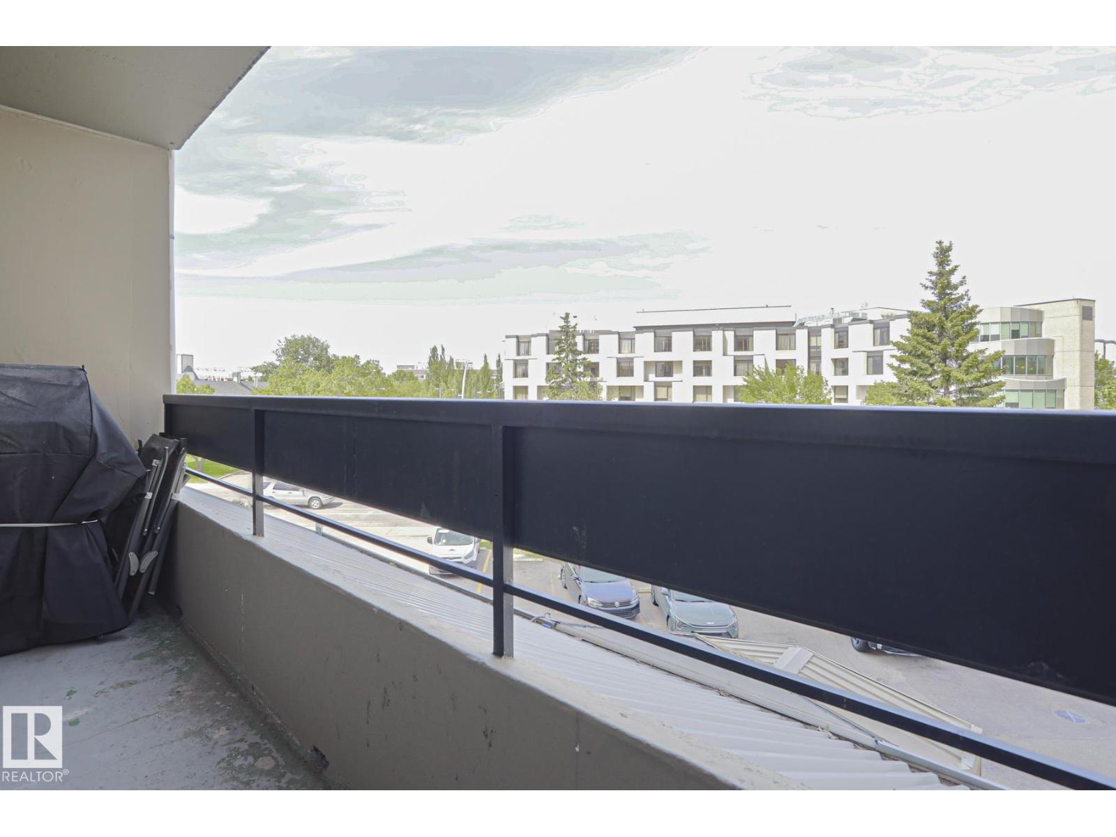 #20 8735 165 ST NW NW - 19