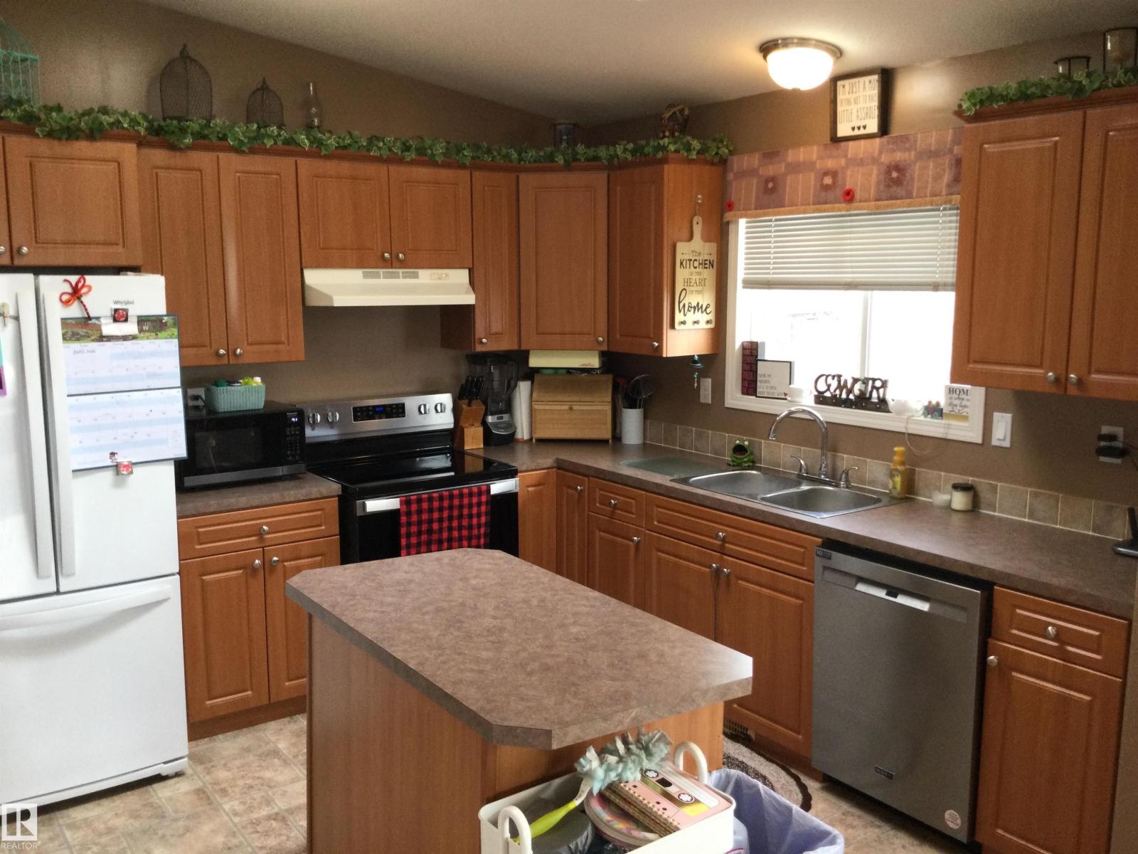 50027 Range Road 194 - 12