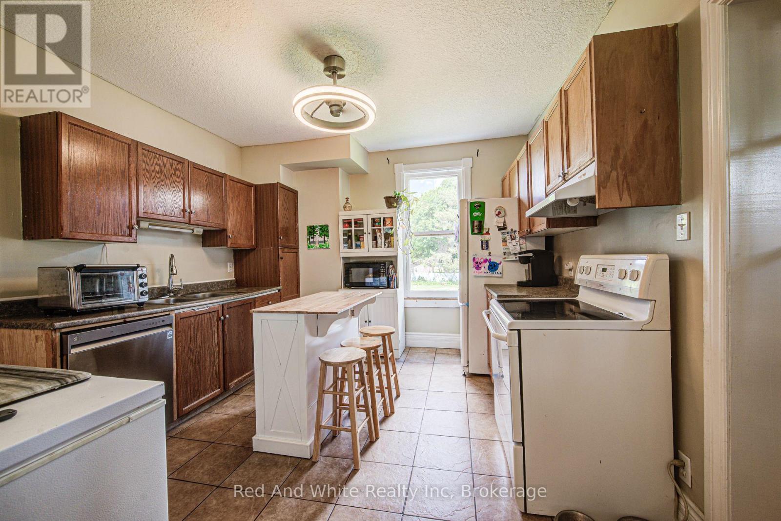 841 DUKE STREET - Image 8