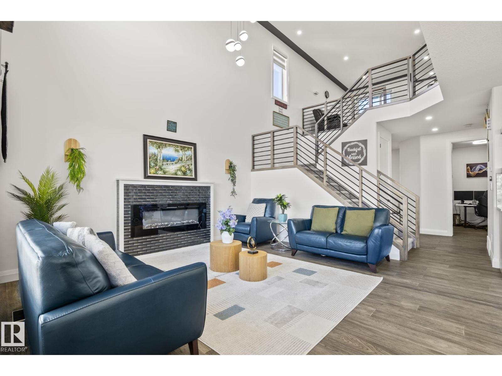 23 Elwyck gate - 10
