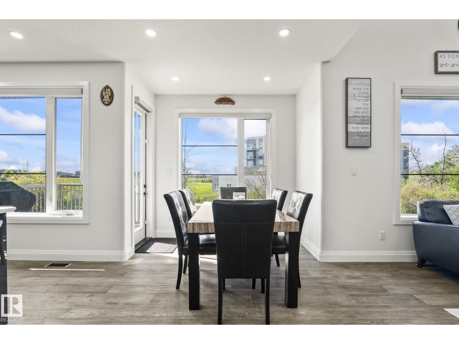 23 Elwyck gate - 13