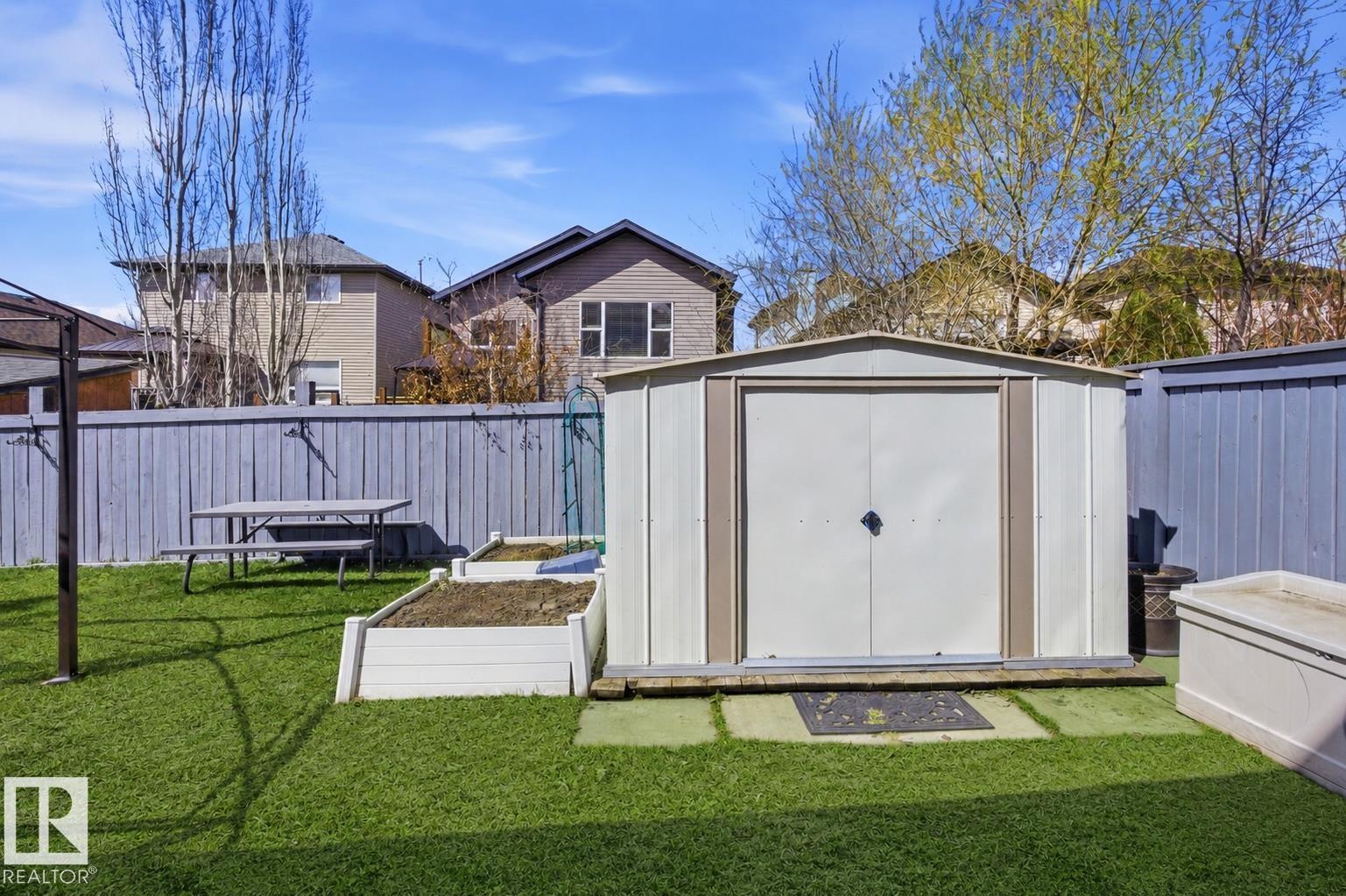 6014 48 AV — photo 33