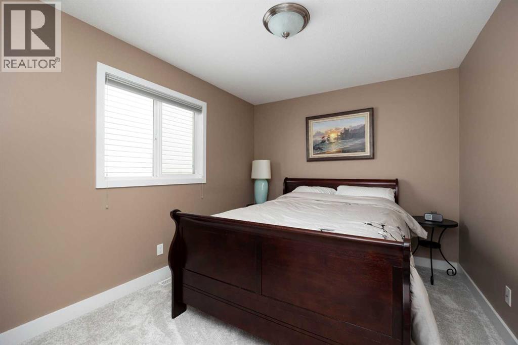 360 Fireweed Crescent — photo 25