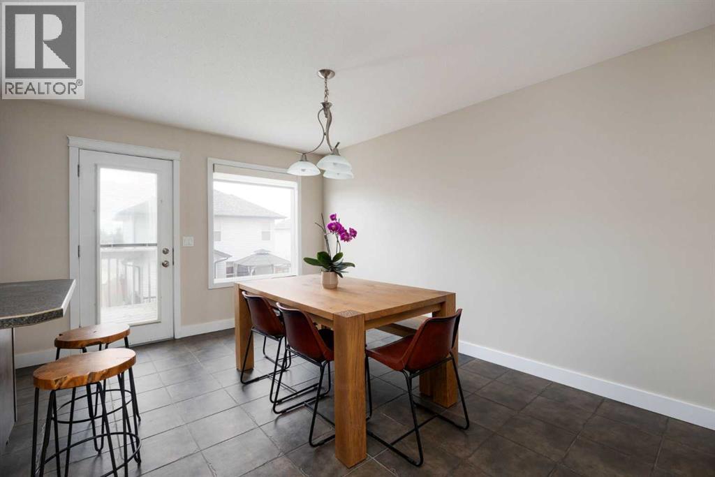 360 Fireweed Crescent — photo 13