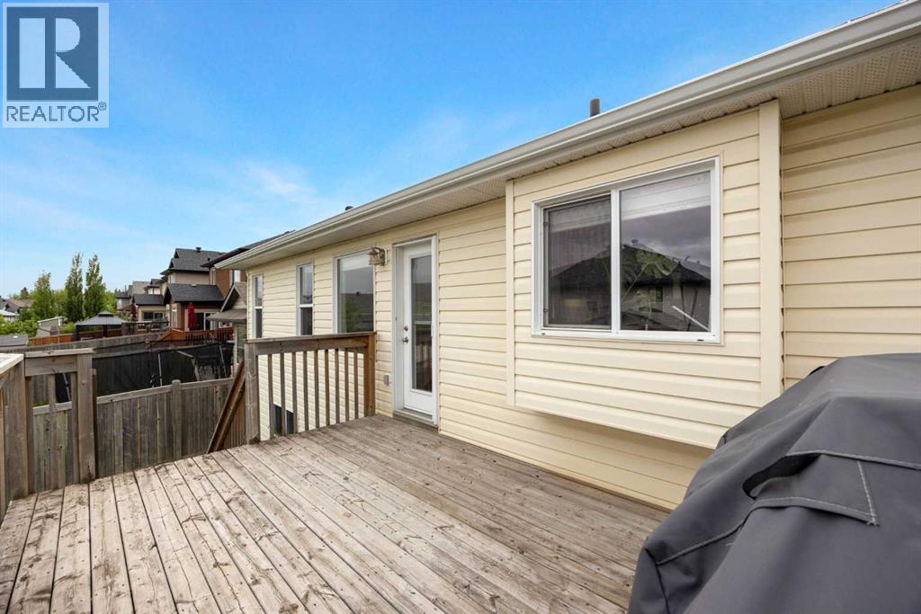 360 Fireweed Crescent — photo 37