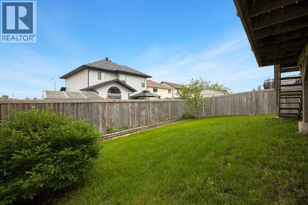 360 Fireweed Crescent — photo 41