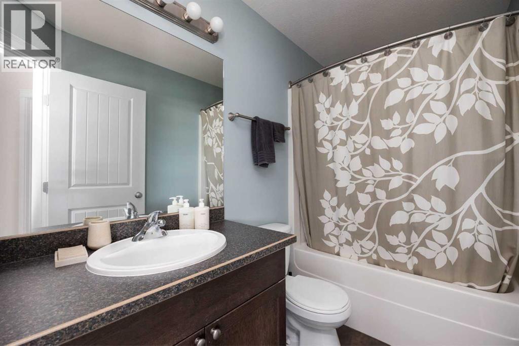 360 Fireweed Crescent — photo 26