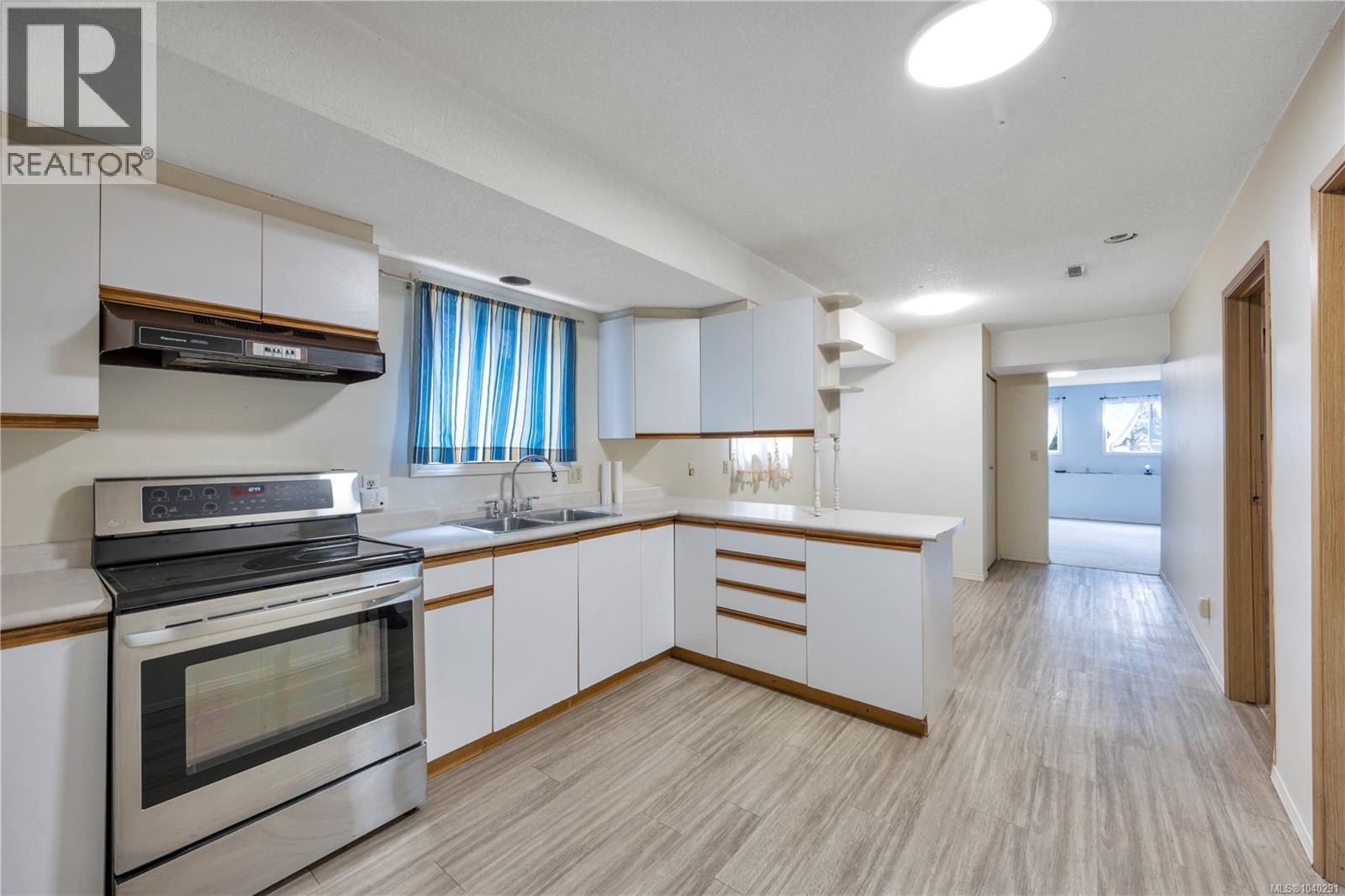 229 Irwin St - 30
