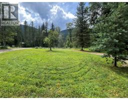 130 Kingfisher Road, Summit Lake, BC V0G1R1 Photo 9