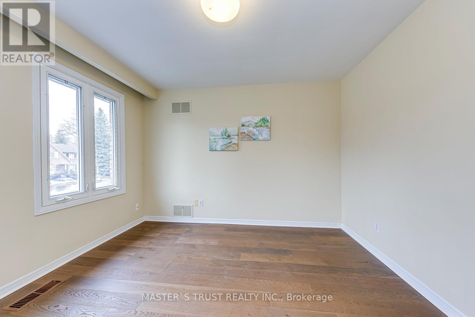 2591 ROBIN DRIVE - 37